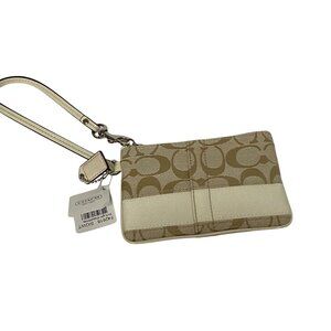 Coach‎ Small Logo pattern wristlet F42618 NWT